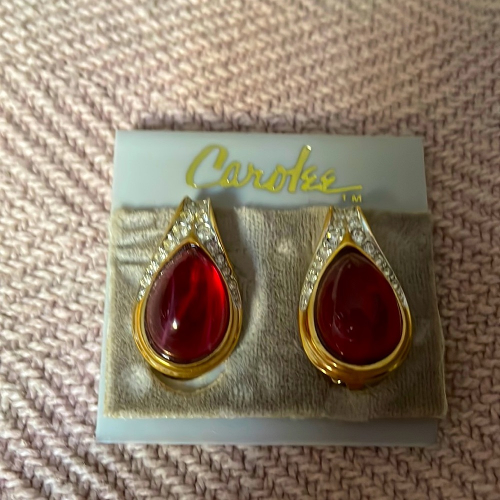 Carolee clip earrings
